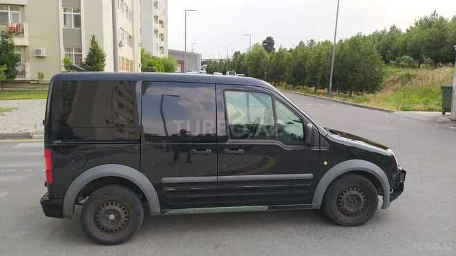 Ford Tourneo Connect-2