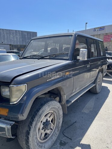 Toyota Land Cruiser Prado-2