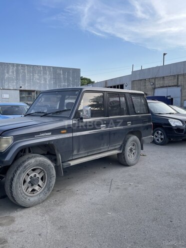 Toyota Land Cruiser Prado-5