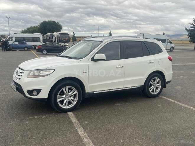 Hyundai Santa Fe-3
