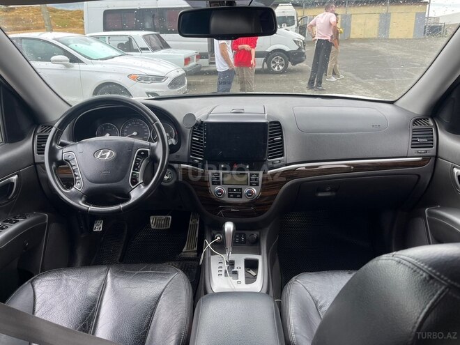 Hyundai Santa Fe-6