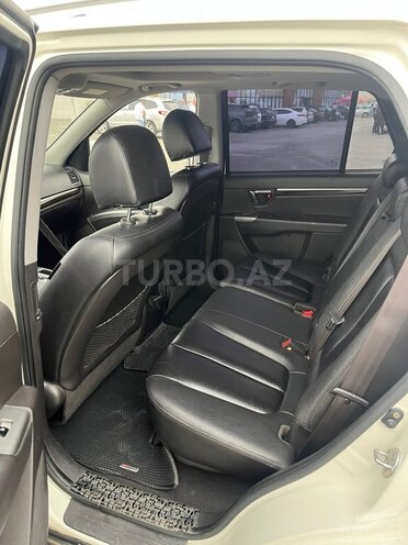 Hyundai Santa Fe-9