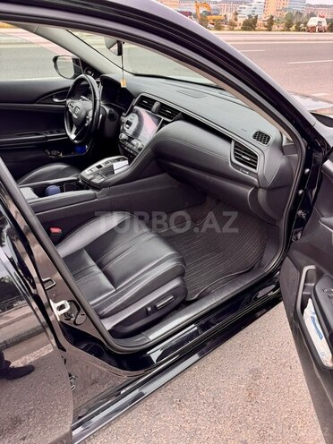 Honda Insight-5