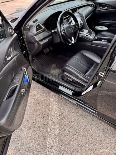 Honda Insight-6