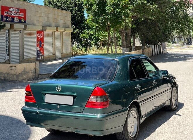 Mercedes C 180-6