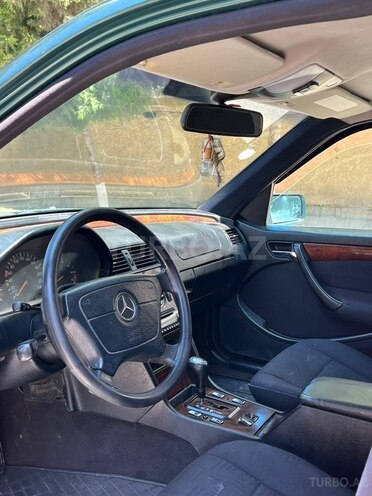 Mercedes C 180-7