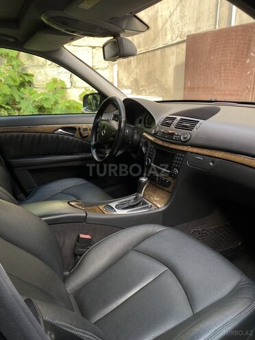 Mercedes E 220-3