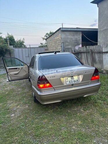 Mercedes C 230-2