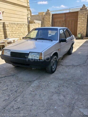 LADA (VAZ) 21099-1