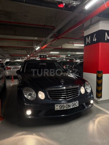 Mercedes E 220-12