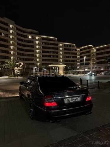 Mercedes E 220-10