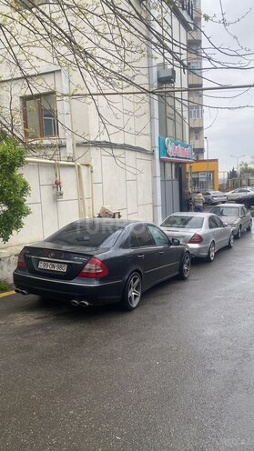 Mercedes E 220-9