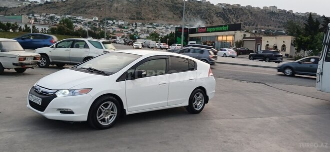Honda Insight-3