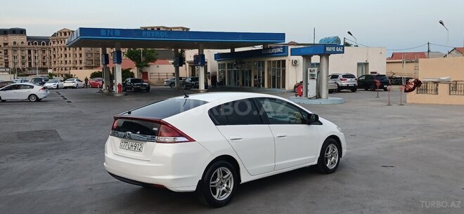 Honda Insight-5