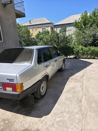 LADA (VAZ) 21099-4
