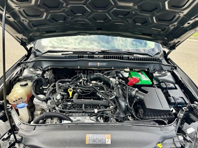 Ford Fusion (North America)-18