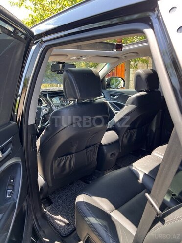 Hyundai Santa Fe-12