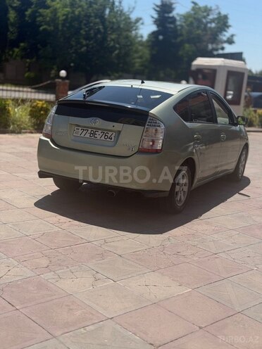 Toyota Prius-6