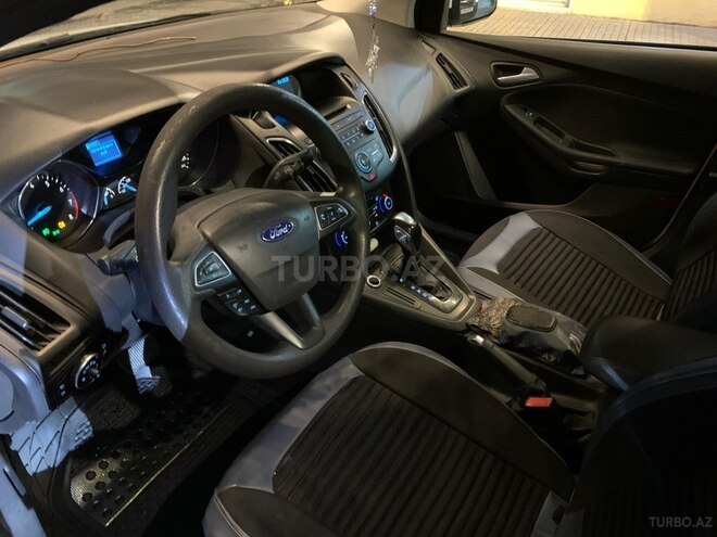 Ford Focus-4
