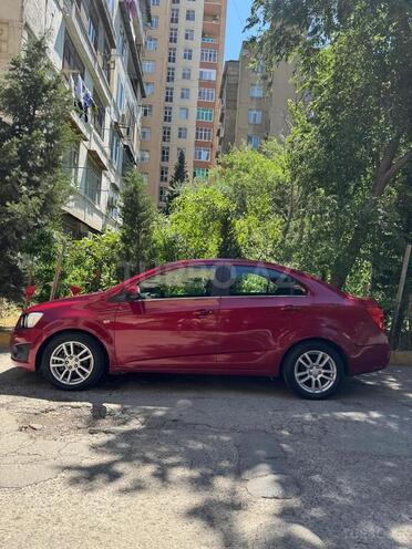Chevrolet Aveo-3