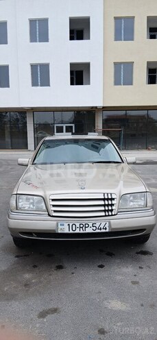 Mercedes C 220-1