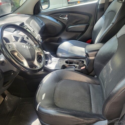 Hyundai ix35-6