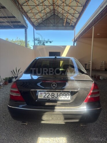 Mercedes E 240-7