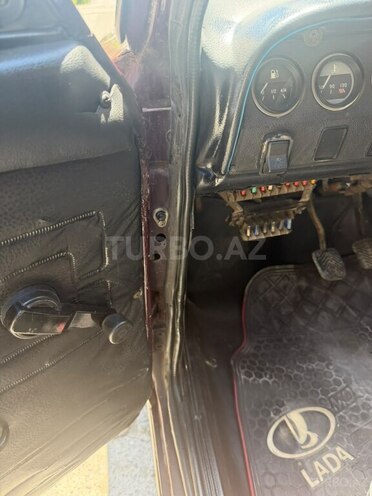 LADA (VAZ) 2106-17
