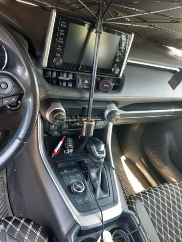 Toyota RAV4-5