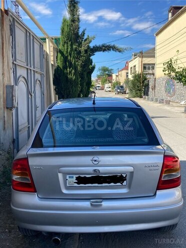 Opel Astra-10