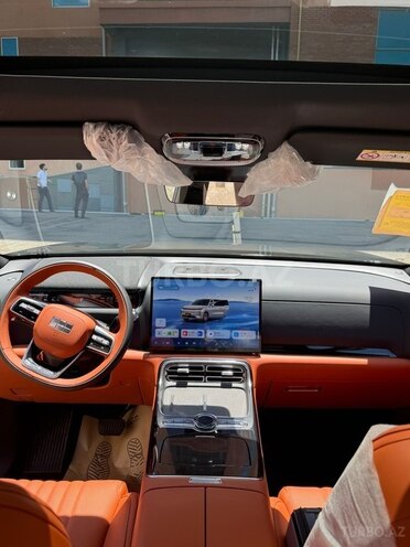 Geely Galaxy M9-8