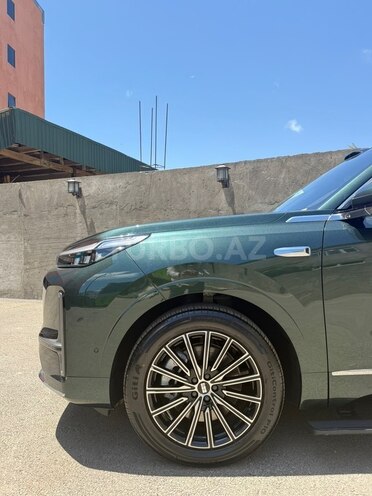 Geely Galaxy M9-3