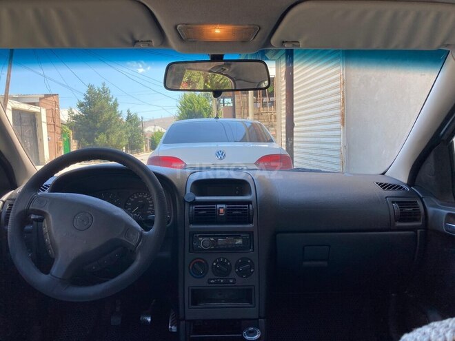 Opel Astra-13