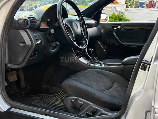 Mercedes C 230-4
