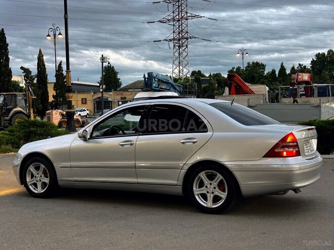 Mercedes C 230-7