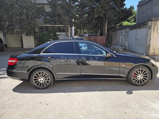 Mercedes E 220-3