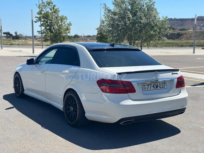 Mercedes E 350 4MATIC-6
