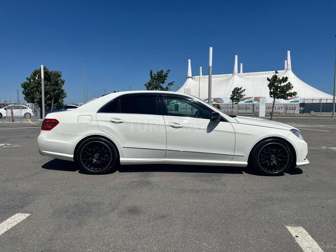 Mercedes E 350 4MATIC-10