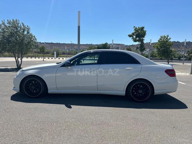 Mercedes E 350 4MATIC-11