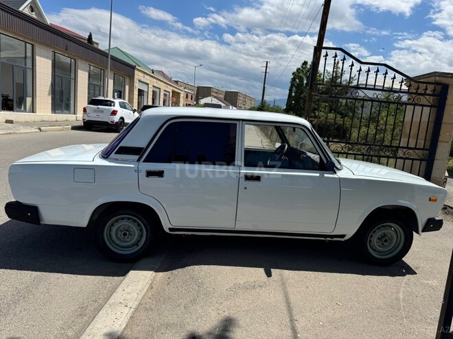 LADA (VAZ) 2107-3