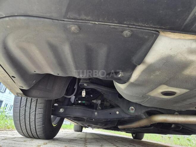 Hyundai Accent-10