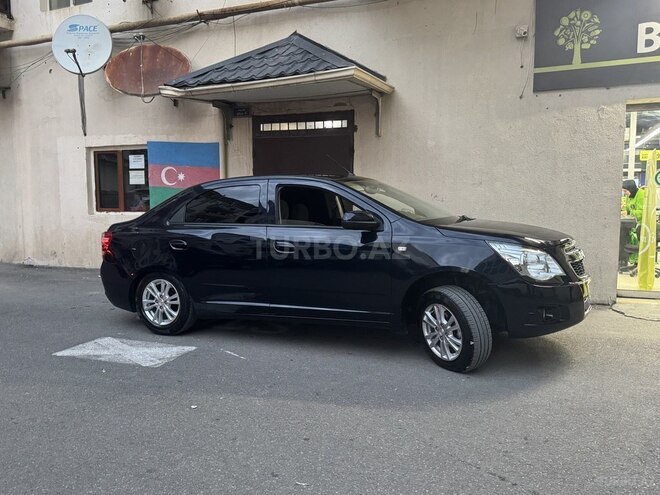 Chevrolet Cobalt-12