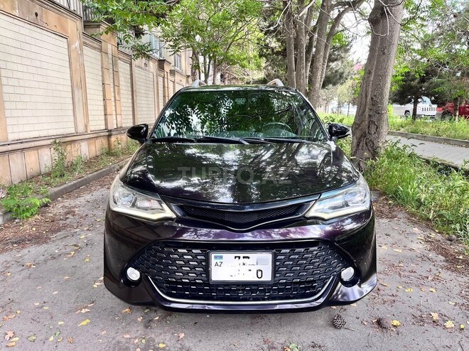 Toyota Corolla Fielder-1