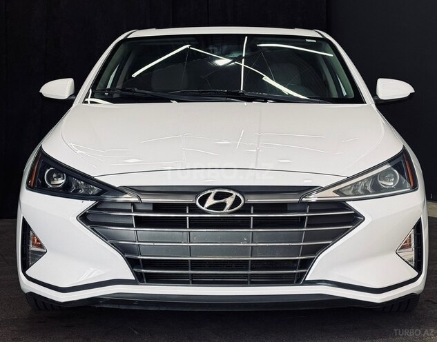 Hyundai Elantra-2