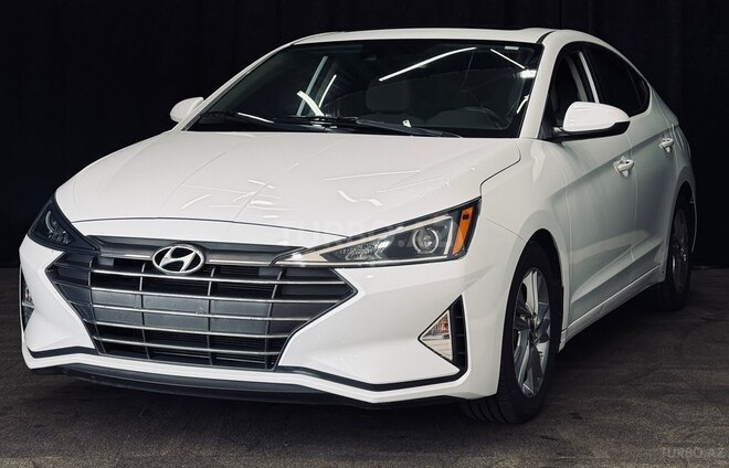 Hyundai Elantra-1