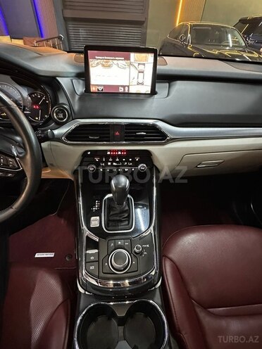 Mazda CX-9-24