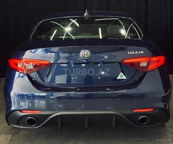 Alfa Romeo Giulia-6