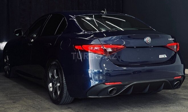 Alfa Romeo Giulia-7