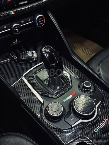 Alfa Romeo Giulia-13