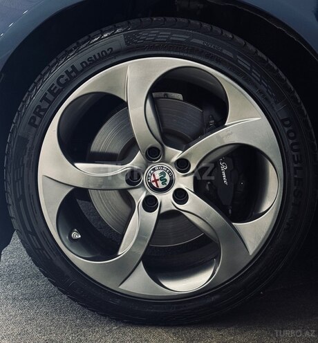 Alfa Romeo Giulia-15